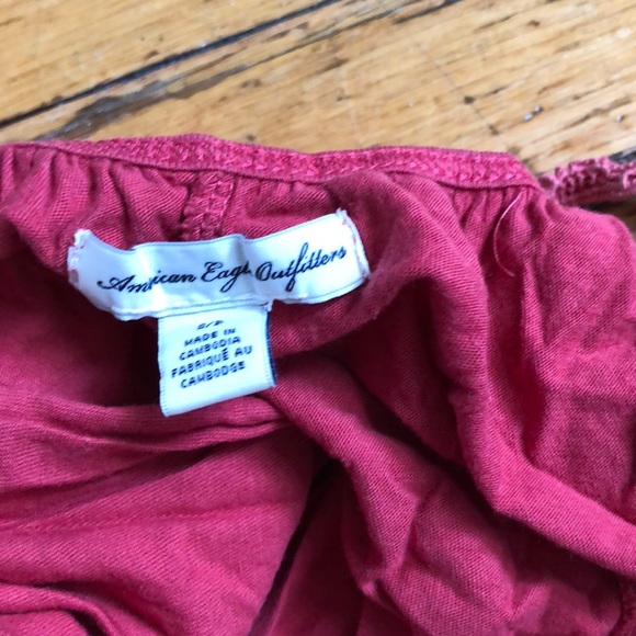 Lace Detailed Tank ✨2 for $10✨ - Picture 4 of 4